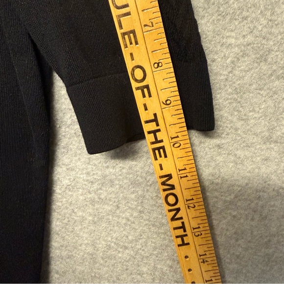 PENDLETON WOMENS Black Silk Blend Short Sleeve Pullover Sweater Size Petite - Picture 4 of 11